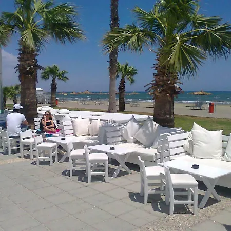 Sea Gate Luxury Ларнака